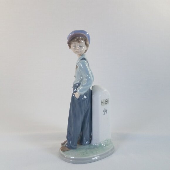 LLadro 5400 The Wanderer Traveling Boy Figurine READ 8.25" Retired Porcelain - Picture 13 of 15